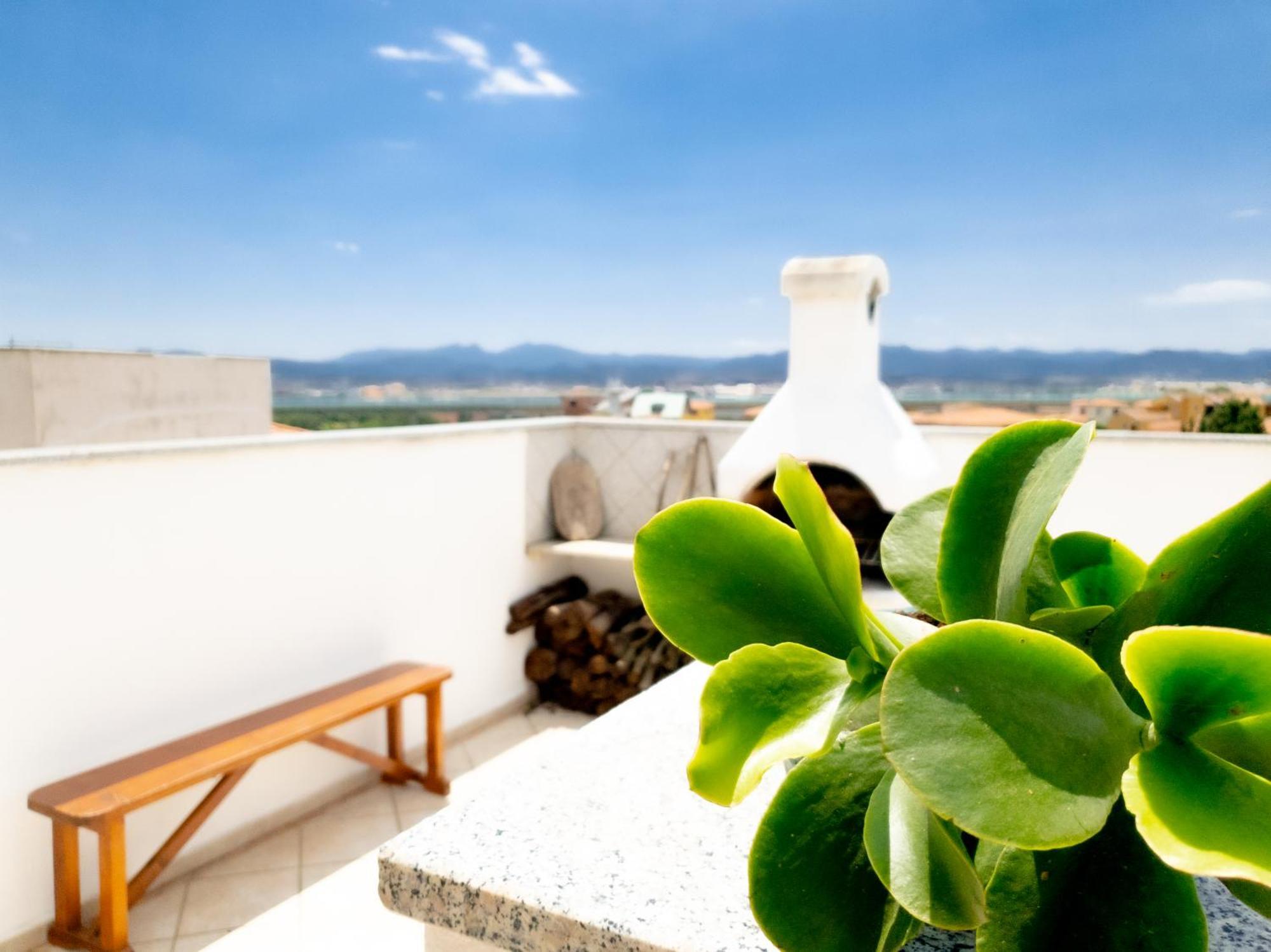 Penthouse Attico Pop - Pms Casevacanze Olbia Eksteriør bilde